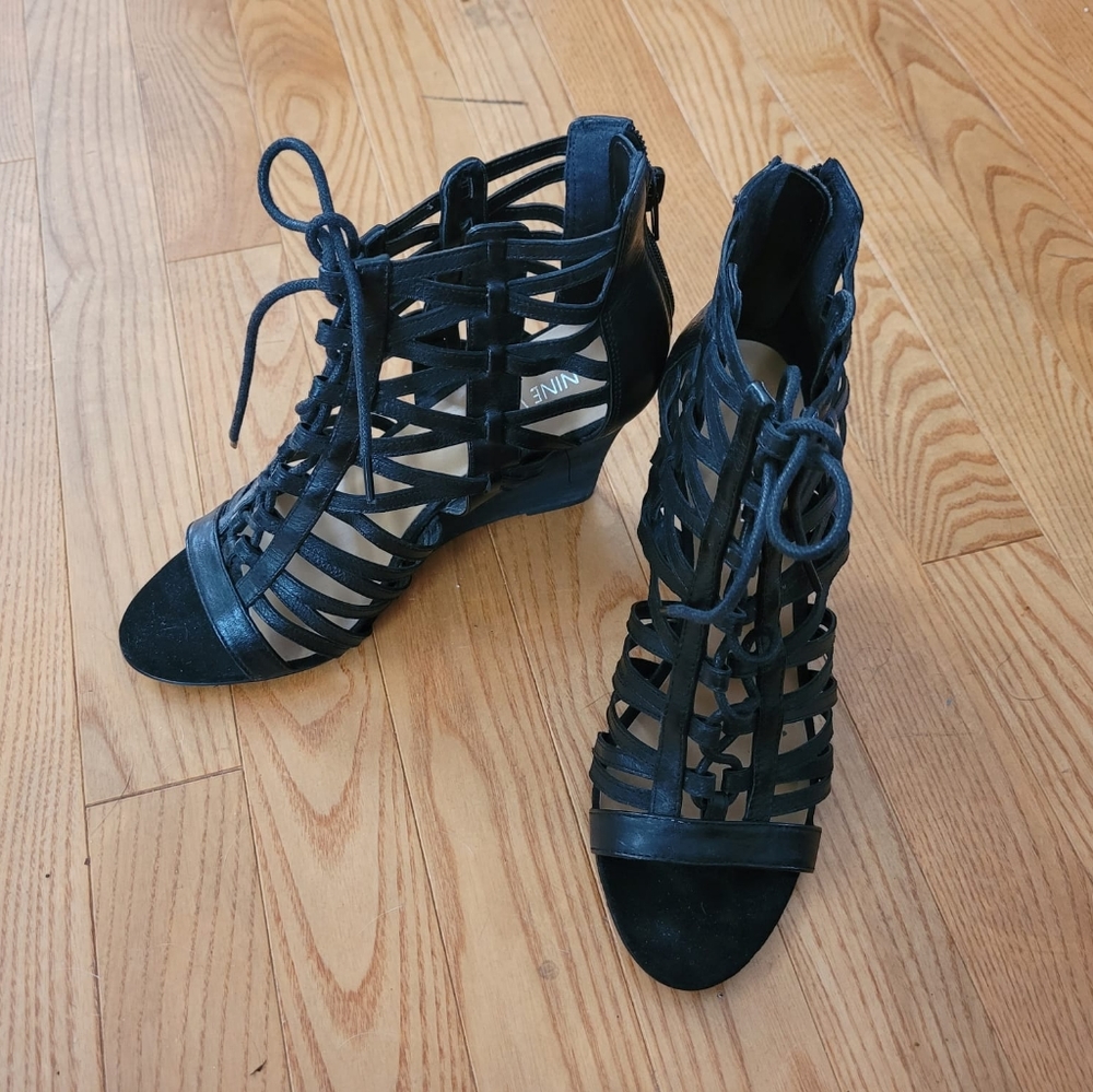 Nine West lace up black wedges